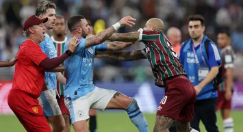 Manchester City- Fluminense maçında gerginlik! Felipe Melo ile futbolcular arasında tansiyon yükseldi