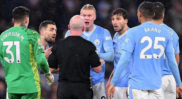 Manchester City-Tottenham maçının hakeminden skandal karar: Ülkenin gündemine oturdu