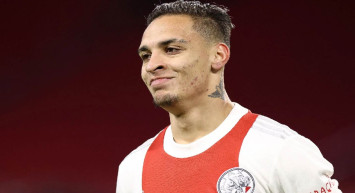 Manchester United’tan tarihi transfer: Ajax’ın yıldızı Antony United’a transfer oldu! Transfer sezonunun rekoru kırıldı