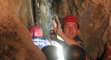 Manisa’da korku dolu anlar: Kuyuya düşen 2 yaşındaki çocuğu kurtarmak için tünel açıldı