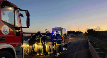 Manisa'da trafik kazası: Manisa Turgutlu'da işçi servisi ile tır çarpıştı Çok fazla sayıda yaralı var