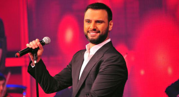 Marketlerdeki yağ stokçuluğuna bir tepki de Alişan'dan Geldi! Ünlü şarkıcı sosyal medya hesabından isyan etti