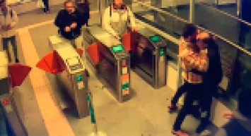 Marmaray istasyonunda güvenlik görevlisi alkollü yolcuyu vurdu!