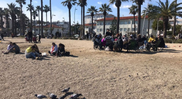 Marmaris'te Şubat soğuğu yaşanmıyor! Yerli turist denize girmeye başladı