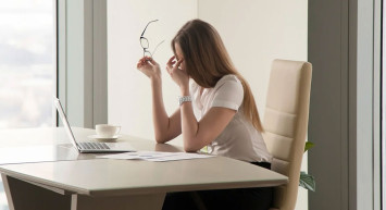 Masa Başı Çalışanları Bekleyen Sağlık Riskleri