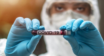 Maskelerinizi çıkartmayın! Kovid bitti gibi görünse de kardeşleri dünyada kol geziyor!