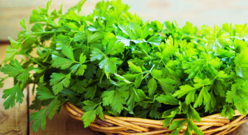 Maydanozun Bilinmeyen Mucizevi Faydaları!