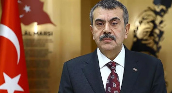 MEB Tekin’den: Bağımsızlığın ve mücadelenin simgesi İstiklal Marşı Kabulü mesajı!