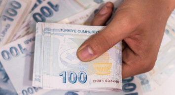 Meclis kanun teklifini kabul etti: Sözleşmeliler sonunda kadroya geçiyor