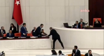 Meclis'te 'pis su' kavgası