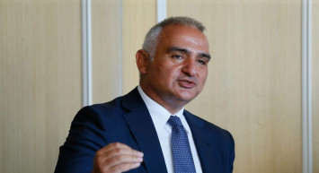 Mehmet Nuri Ersoy kimdir? Kültür ve Turizm Bakanı Mehmet Nuri Ersoy nereli ve kaç yaşında? Mehmet Nuri Ersoy hayatı ve biyografisi