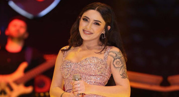 Melek Mosso kimdir, kaç yaşında ve nereli? 2024 Melek Mosso şarkıları ve albümleri