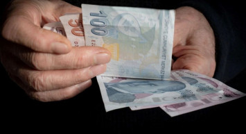 Memur ve emekli maaşı ne zaman yatacak, bayramdan önce ödenecek mi? Milyonların gözü hükümetten gelecek açıklamada