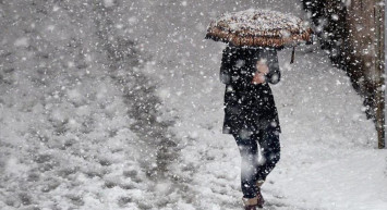 Memurlara kar tatili var mı, idari izinli mi? Yarın kamu personeline tatil mi, çalışıyor mu?
