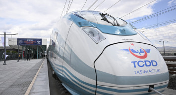 Merakla beklenen Ankara-Sivas Hızlı Treni ilk seferini gerçekleştirdi