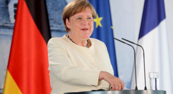 Merkel'den Virüs Açıklaması