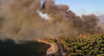Mersin’i saatlerdir orman yangını esir aldı: Yeni bir yerde daha yangın başladı