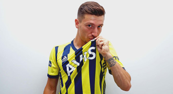 Mert Hakan Yandaş'ın Menajerinden Transfer Açıklaması!