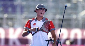 Mete Gazoz dünya şampiyonu oldu: Cumhurbaşkanı Erdoğan’dan milli sporcuya tebrik mesajı