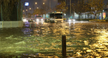 Meteoroloji’den Pazar günü için uyarı: Yurdun genelinde sağanak yağış görülecek