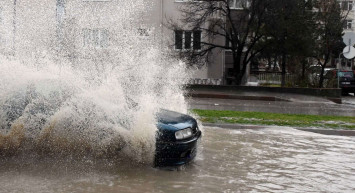 Meteorolojiden sağanak uyarısı: Bu saatlerde yola çıkmayın