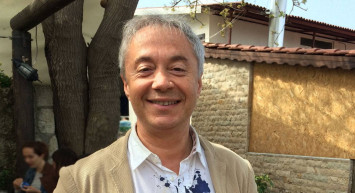 Metin Uca kimdir, nereli ve kaç yaşında? Sunucu Metin Uca öldü mü, neden öldü? Metin Uca hayat hikayesi ve biyografisi