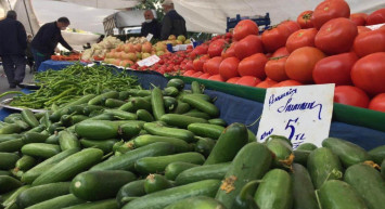 Mevsimi olmasına rağmen el yakıyor: Yaz meyve ve sebze fiyatları ne kadar?
