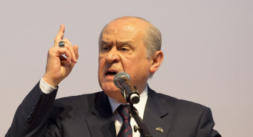 MHP Genel  Başkanı Bahçeli'den Sezen Aksu'ya Sert Tepki