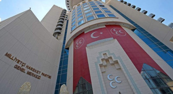 MHP listeyi tamamladı: Milletvekili adayları YSK’ya sunuldu
