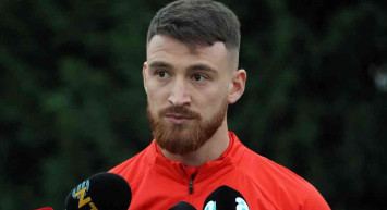 Milli futbolcu Liverpool yolcusu: 30 milyon Euro’yu gözden çıkardılar