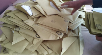 Milyonlar nefeslerini tutarak takip etti: İşte seçimin ilkleri ve sürprizleri