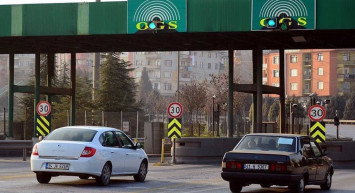 Milyonlarca araç sahibini ilgilendiriyor: Otoyollarda Serbest Geçiş Sistemi dönemi başladı