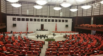 Milyonlarca kişiyi ilgilendiren düzenlemenin hazırlıkları tamamladı: Çalışma hayatını değiştirecek kanun teklifi Meclis’te