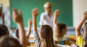 Milyonlarca öğrenciyi ilgilendiriyor: Bakan Özer açıkladı! Okulların açılma tarihi belli oldu