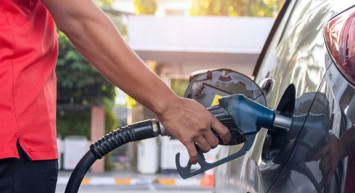 Milyonlarca sürücünün beklediği haber geldi: Motorin fiyatlarına indirim geliyor!