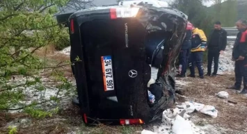 Minibüs kazası ölümle sonuçlandı: 1 ölü, çok sayıda yaralı