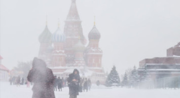 Moskova'da Yoğun Kar Yağışı Hayatı Olumsuz Etkiliyor