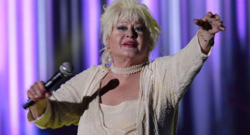 Muazzez Abacı Alzheimer mı oldu, sağlık durumu nasıl? Sevilen sanatçıdan üzen haber