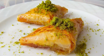 Muhallebili muska tatlısı nasıl yapılır? Tadı damakta kalan nefis muhallebili muska tatlısı tarifi