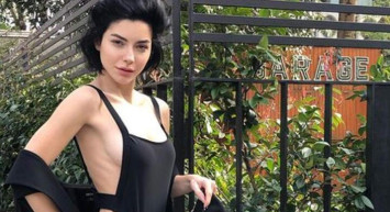 Murat Dalkılıç'ın terk ettiği Merve Boluğur kafayı yedi deniyordu! Öyle kıyafetler giyip meydana çıktı ki bakan dönüp bir daha bakıyor