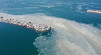 Müsilaj Kabusu Geri Döndü! Çanakkale Denizi'nde Görüldü