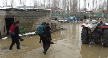 Muşta evleri su bastı: Halk seferber oldu