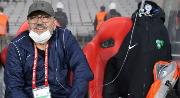 Mustafa Reşit Akçay Koronavirüs Sürecinde Yaşadıklarını Gözyaşlarıyla Anlattı!
