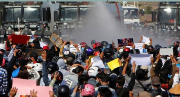 Myanmar'da Darbeciler Durmak Bilmiyor: 701 Ölü