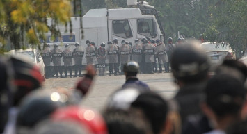 Myanmar’da Sular Durulmuyor! En Az 800 Asker Orduyu Terk Etti