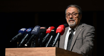 Naci Görür İzmir'deki büyük tehlikeyi açıkladı: Bunlar deprem üretirse İzmir’i felç eder