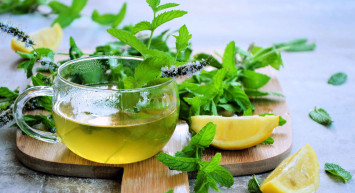 Nane limon çayı neye iyi gelir, zayıflatır mı? Soğuk algınlığının doğal ilacı nane limon çayının mucizevi faydaları