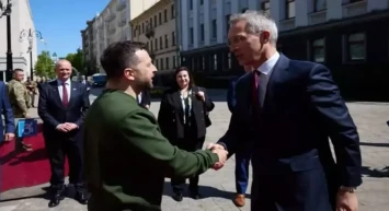 NATO Genel Sekreteri Stoltenberg'in Kiev ziyareti: Ukrayna'ya destek yolda!