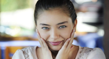 Neslihan Atagül kimdir, nereli ve kaç yaşında?