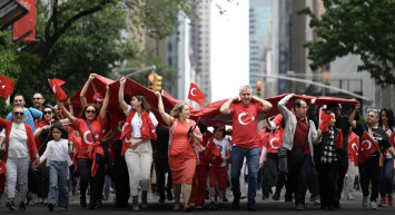 New York’ta 41. Geleneksel Türk Günü Yürüyüşü Coşkuyla Gerçekleştirildi